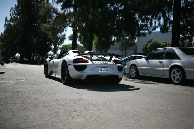Illustration for article titled Supercar Sunday. Here are pictures.